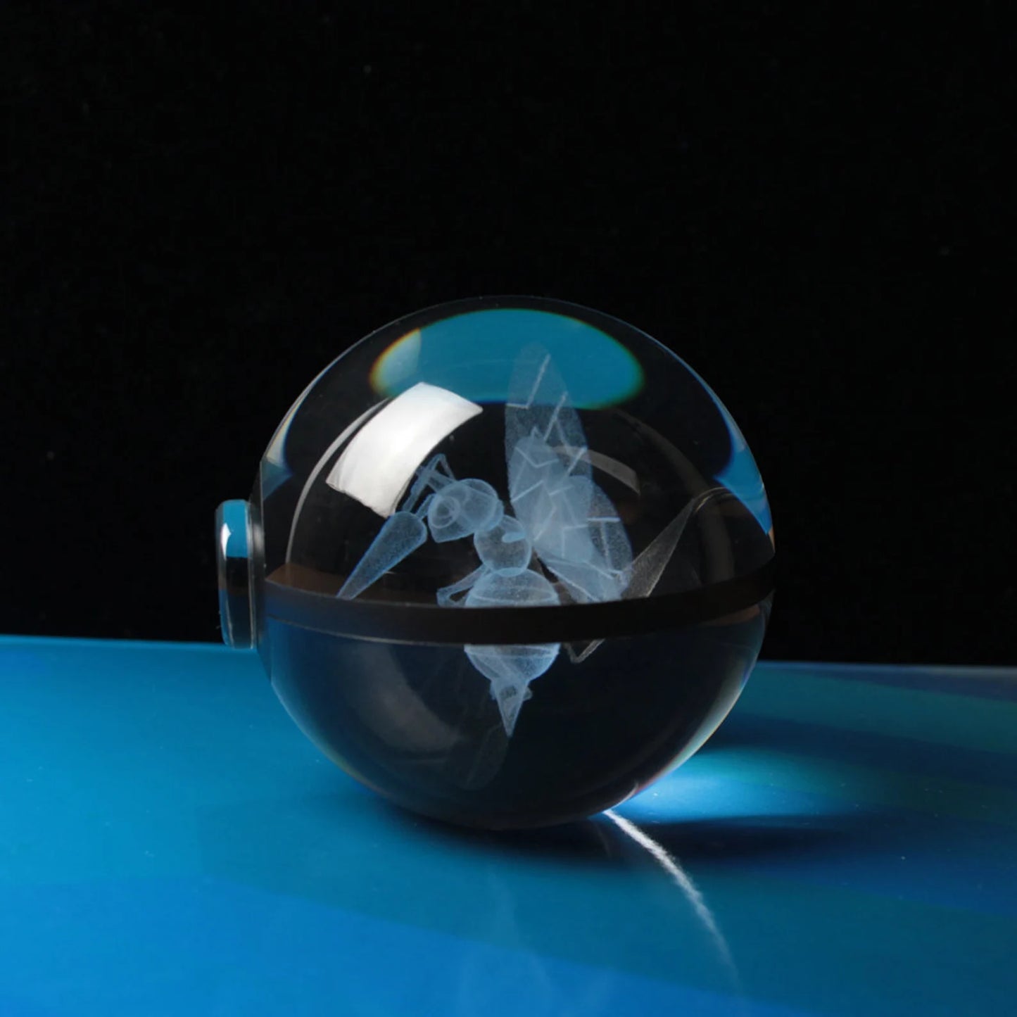 Beedrill Large Crystal Pokeball 3D Laser Engraving